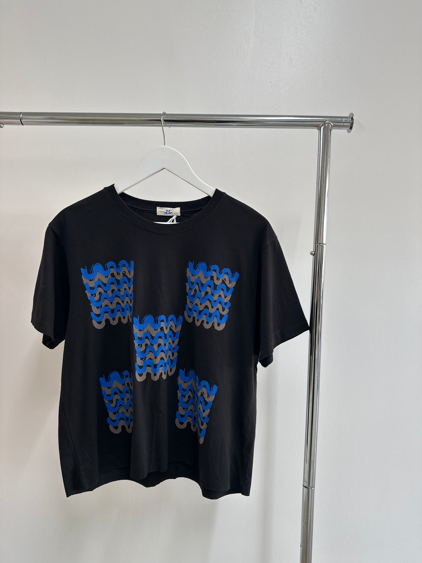 T-shirt Black Check Waves Screen Print
