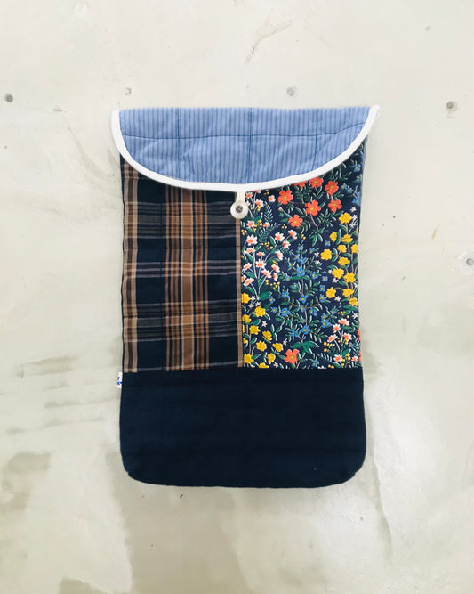 quilted-computer-bag-blues