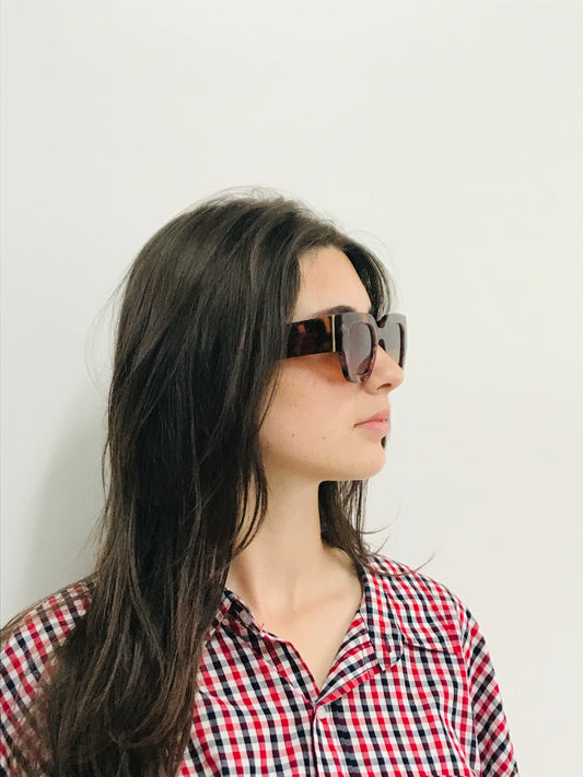 sunglasses_tort_side_on_widesides